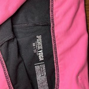 Victoria’s Secret pink yoga leggings size XS